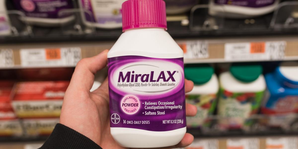 Imagen de los laxantes Miralax, una opción de alivio para el estreñimiento felino